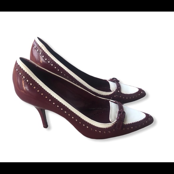 SOLD Tory Burch Pointed toe heels size 9 - Picture 3 of 4